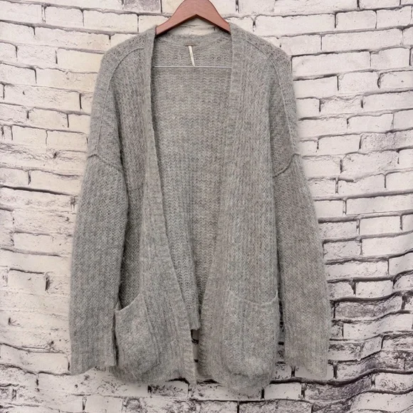 Free People Weekend Getaway Cardigan in Grey Size Small - Picture 2 of 7